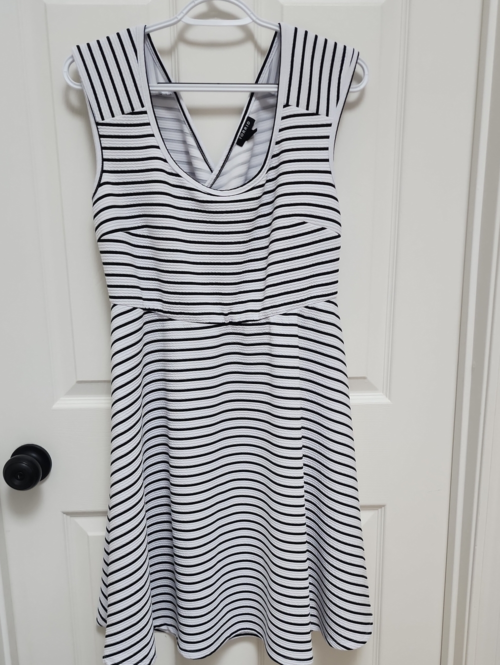 Torrid Size 0 Striped Sleeveless Fit & Flare Dress - Black and White